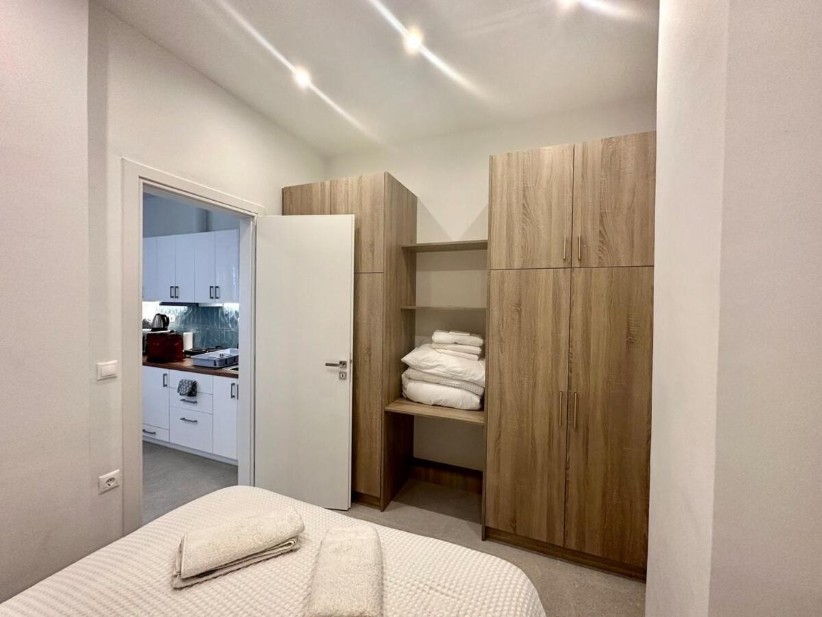A13 Athens Apartment Exterior photo